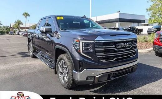 2023 GMC Sierra SLT