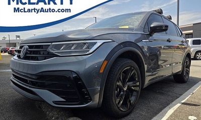 2024 Volkswagen Tiguan SE Black