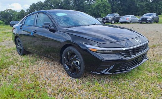 2026 Hyundai Elantra SEL Sport Premium