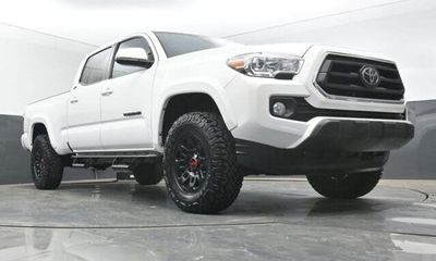 2023 Toyota Tacoma SR5