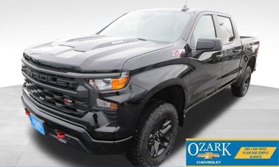 2026 Chevrolet Silverado Trail Boss Custom
