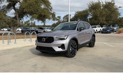 2026 Volvo XC40 Ultra Dark