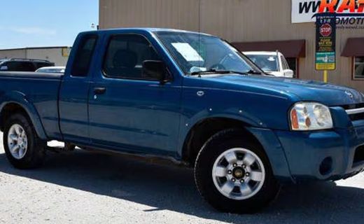2003 Nissan Frontier XE