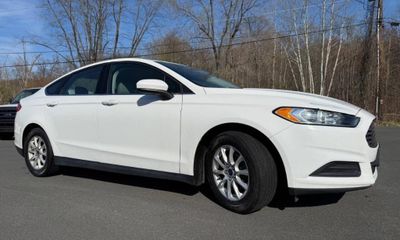 2016 Ford Fusion S