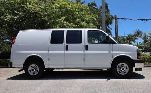 2017 GMC Savana 2500
