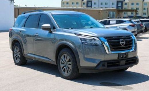 2022 Nissan Pathfinder SV