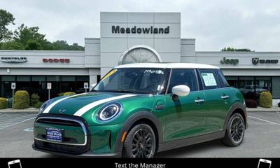 2023 Mini Hardtop 4 Door Hatchback