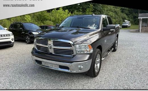 2018 Ram 1500 SLT