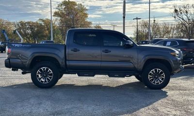 2021 Toyota Tacoma SR5