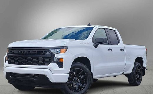 2025 Chevrolet Silverado Custom