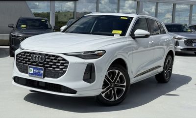 2025 Audi Q5 Quattro Premium Plus