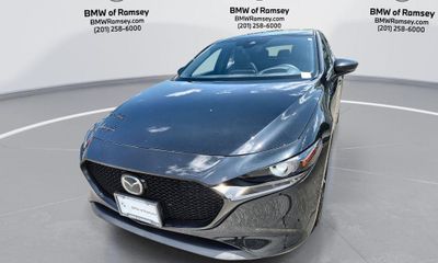2023 Mazda MAZDA3 Premium Package