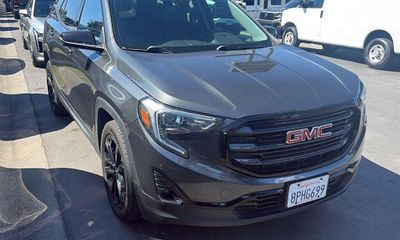 2020 GMC Terrain SLT