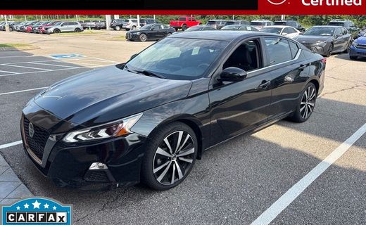 2022 Nissan Altima SR