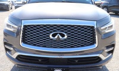 2023 Infiniti QX80 Premium