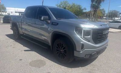 2024 GMC Sierra Elevation