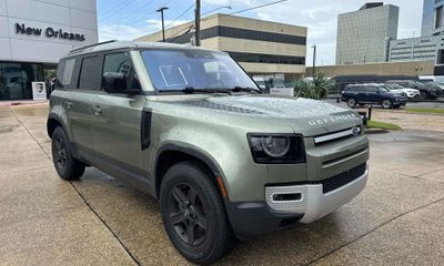 2022 Land Rover Defender 110 S