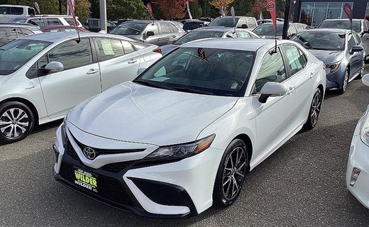 2023 Toyota Camry SE