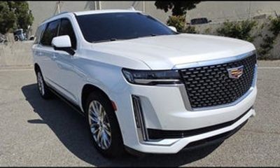 2023 Cadillac Escalade Premium Luxury