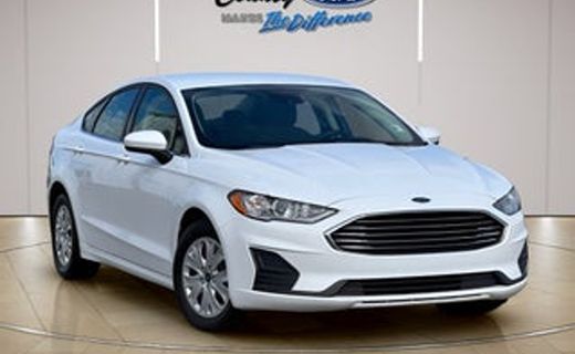2020 Ford Fusion SE