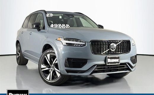 2023 Volvo XC90 Plus Dark