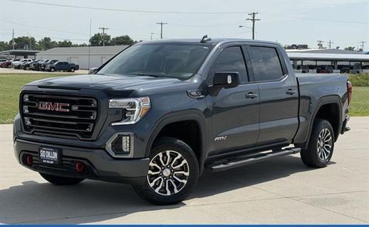 2021 GMC Sierra AT4