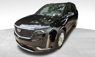 2025 Cadillac XT6 Luxury