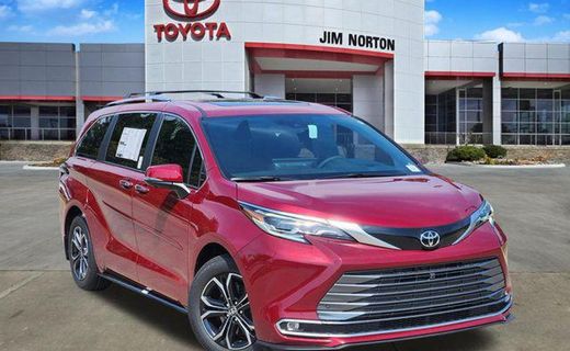 2026 Toyota Sienna Platinum