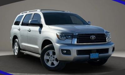 2020 Toyota Sequoia SR5 Grade