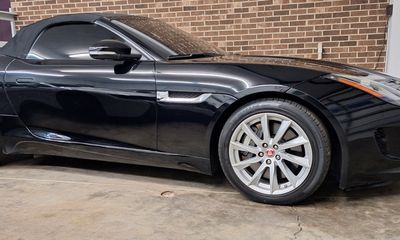 2017 Jaguar F-Type F Type