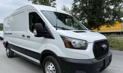 2024 Ford Transit Medium Roof