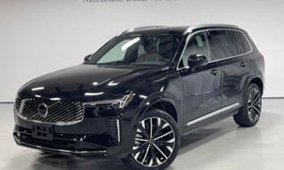 2025 Volvo XC90 Plus