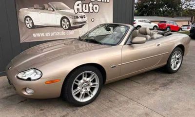 2002 Jaguar XK8