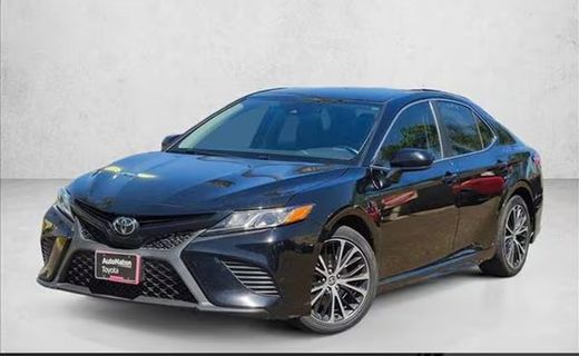 2020 Toyota Camry SE