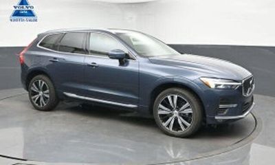 2023 Volvo XC60 Plus Bright
