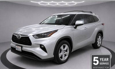 2022 Toyota Highlander LE
