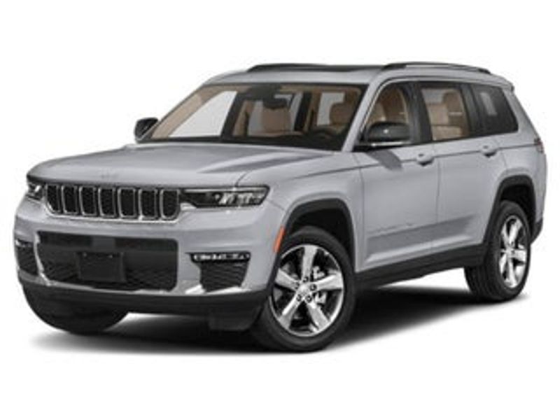 2021 Jeep Grand Cherokee L — a typically priced live listing