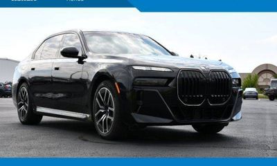 2025 BMW 740I xDrive