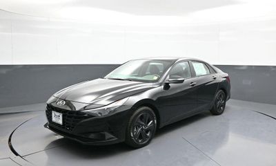 2023 Hyundai Elantra Blue