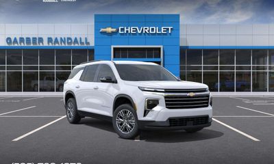 2026 Chevrolet Traverse LT