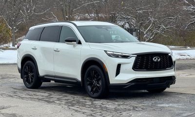 2025 Infiniti QX60 Luxe