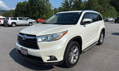 2015 Toyota Highlander Base