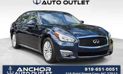 2015 Infiniti Q70L 37