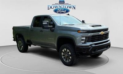 2024 Chevrolet Silverado HD Custom