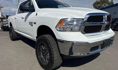 2019 Ram 1500 SLT