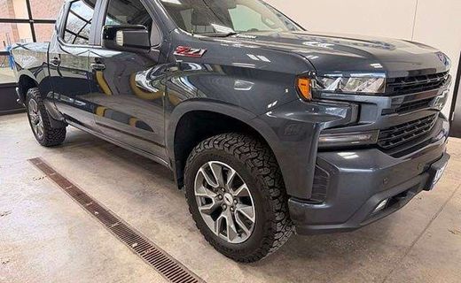 2021 Chevrolet Silverado RST
