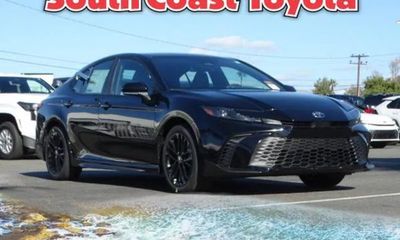 2026 Toyota Camry SE