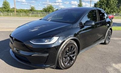 2024 Tesla Model X 3RD ROW Seat