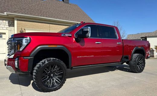 2024 GMC Sierra HD Denali
