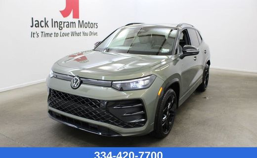 2026 Volkswagen Tiguan SE Black